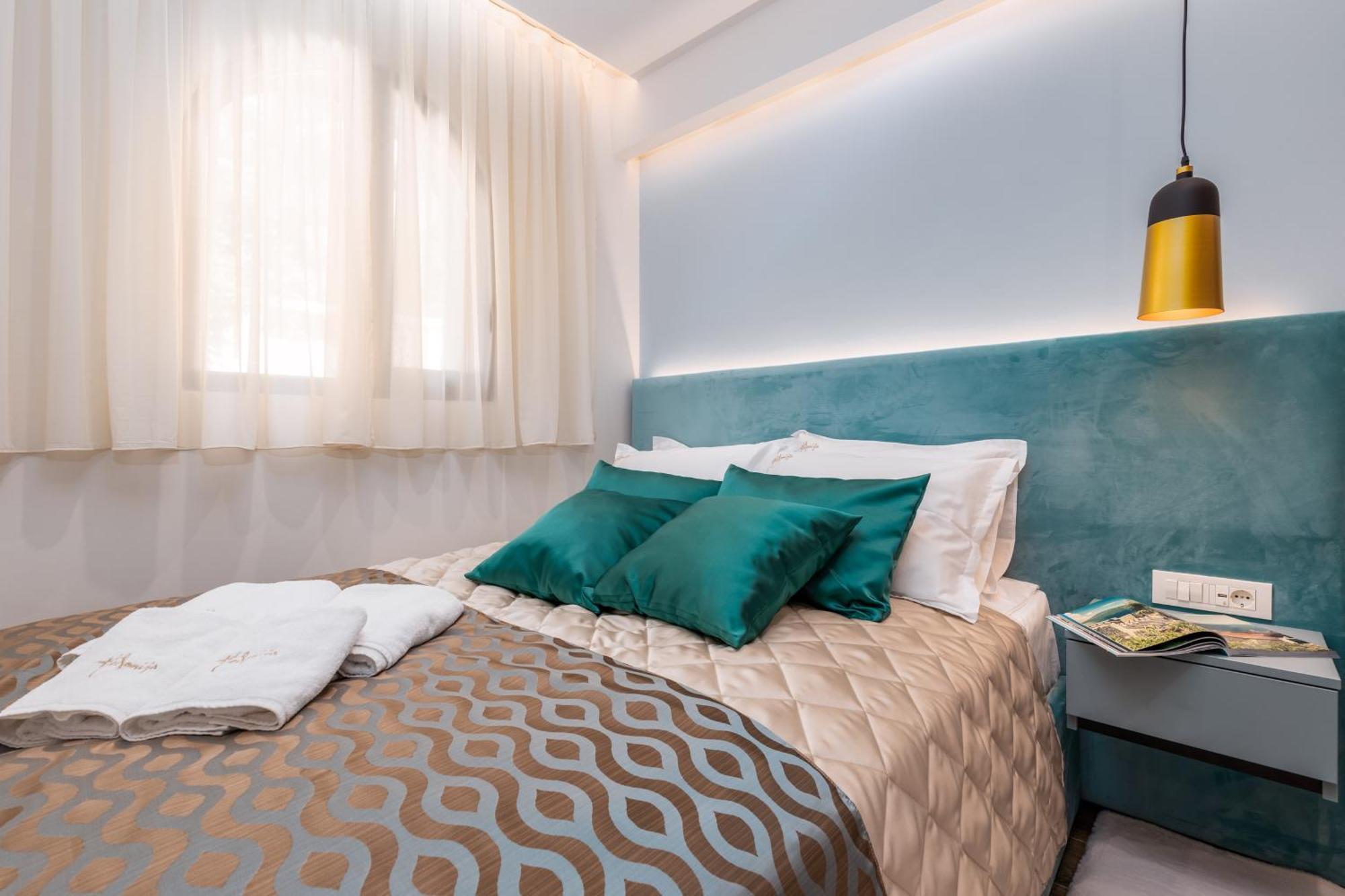 Hotel Vila Hedonija Herceg Novi Zimmer foto